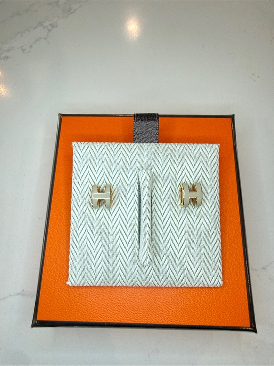 Hermes Jewelry - Hermes Mini Pop H Earrings, Marron Glacé and Yellow Gold